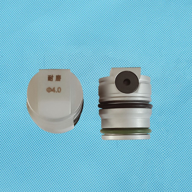 Centrifuge wear-resistant nozzle